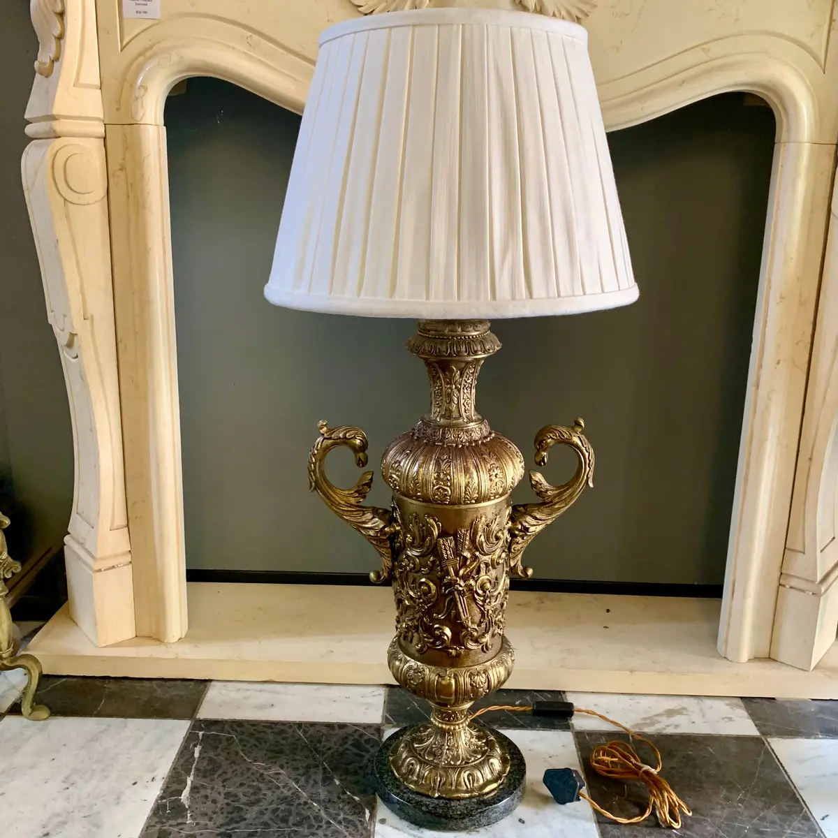Large And Heavy Decorative Brass Table Lamp 1