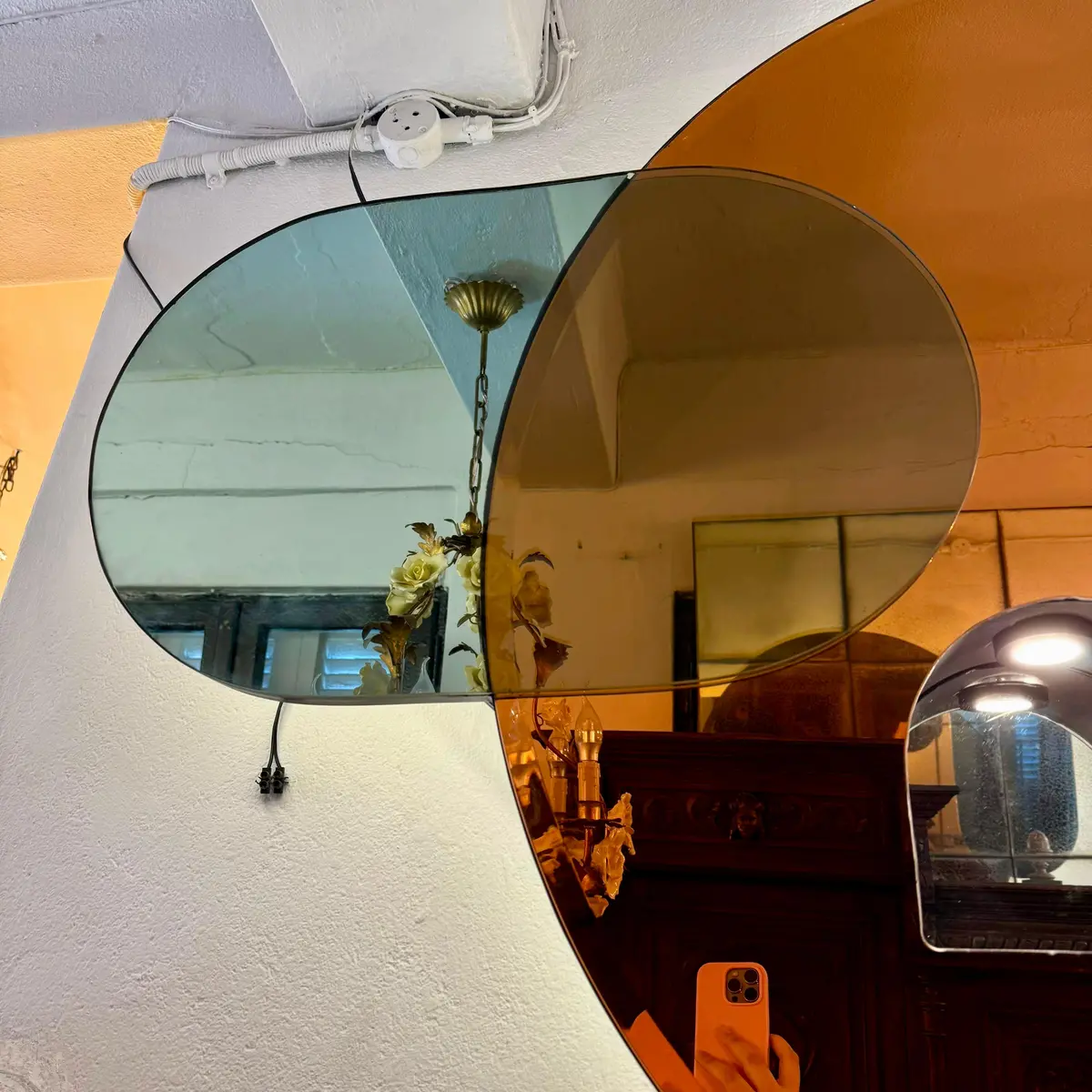 Colorful Mid-Century Modern Style Light-Up Mirror 2
