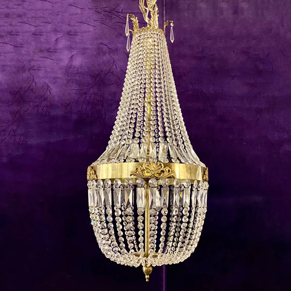 A Very Large Brass And Crystal Neoclassical Chandelier 1