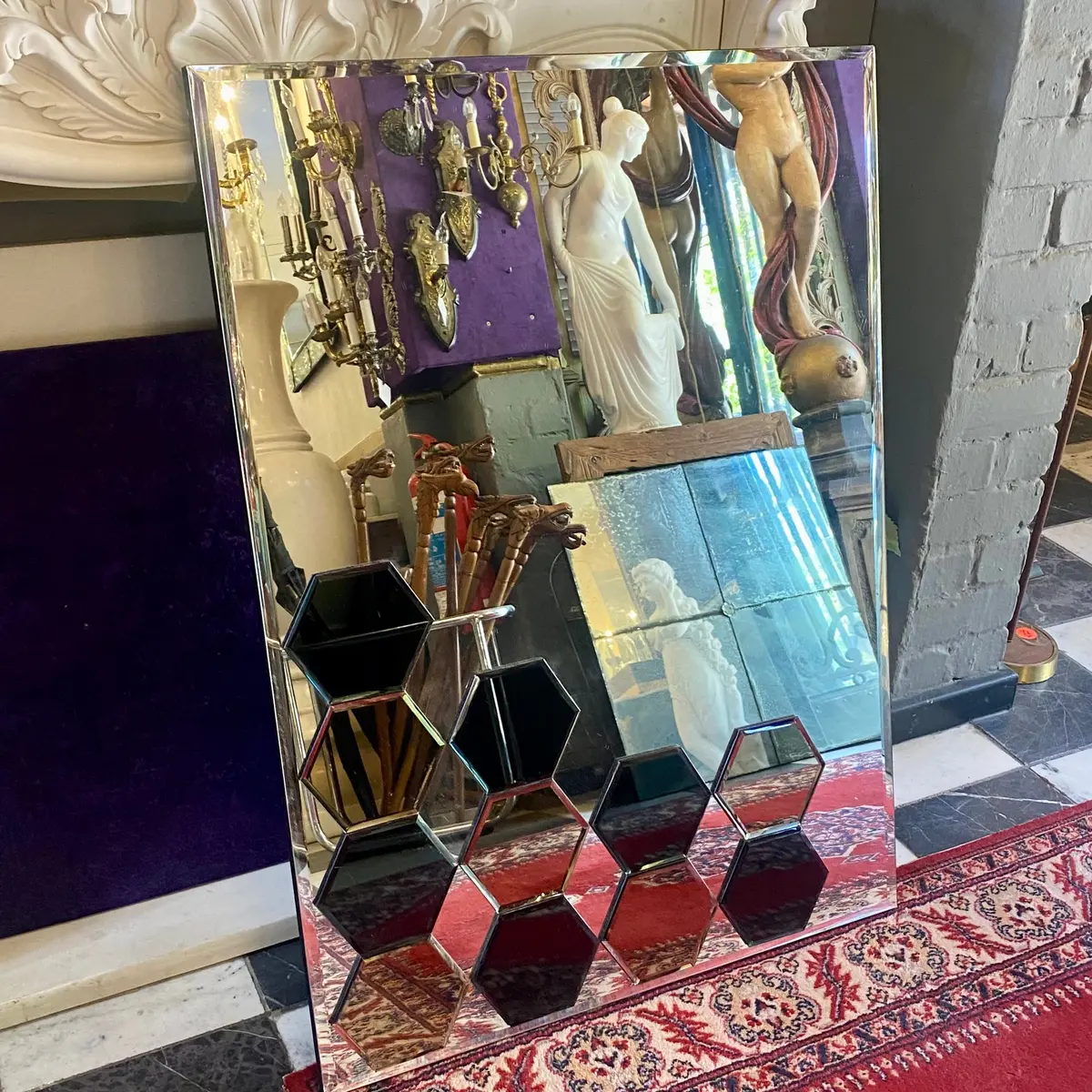 Modern Mirror With Hexagon Detail 1