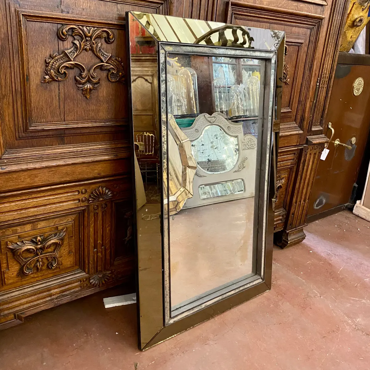 Modern Mirror With Aged Frame 1