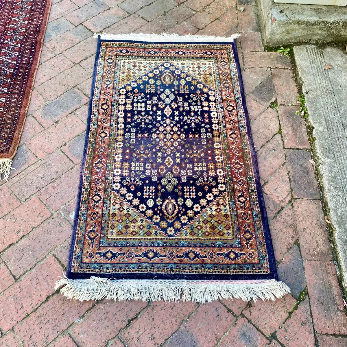 Beautiful Vintage Rug 1