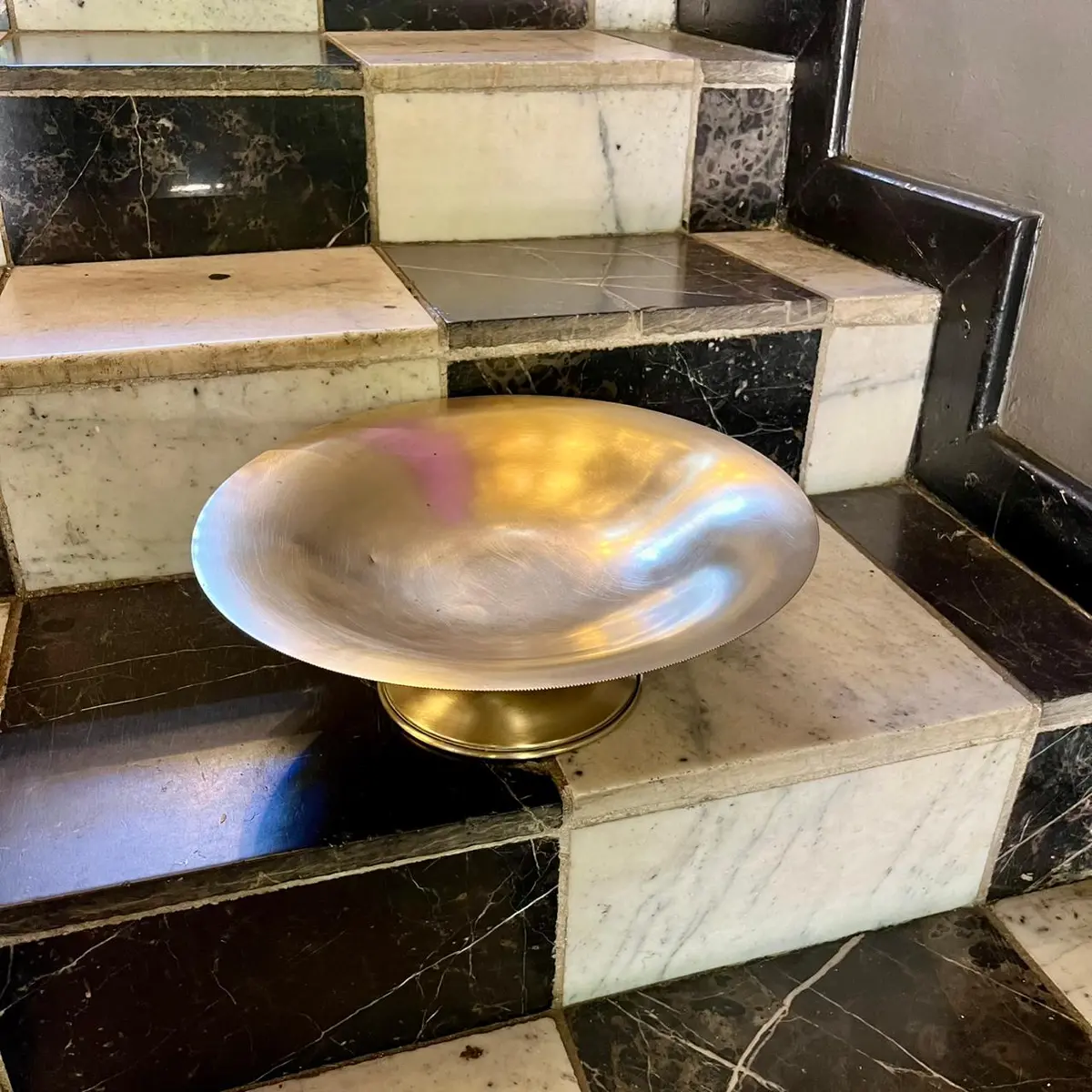 Brass Bowl With Turned Supports 1