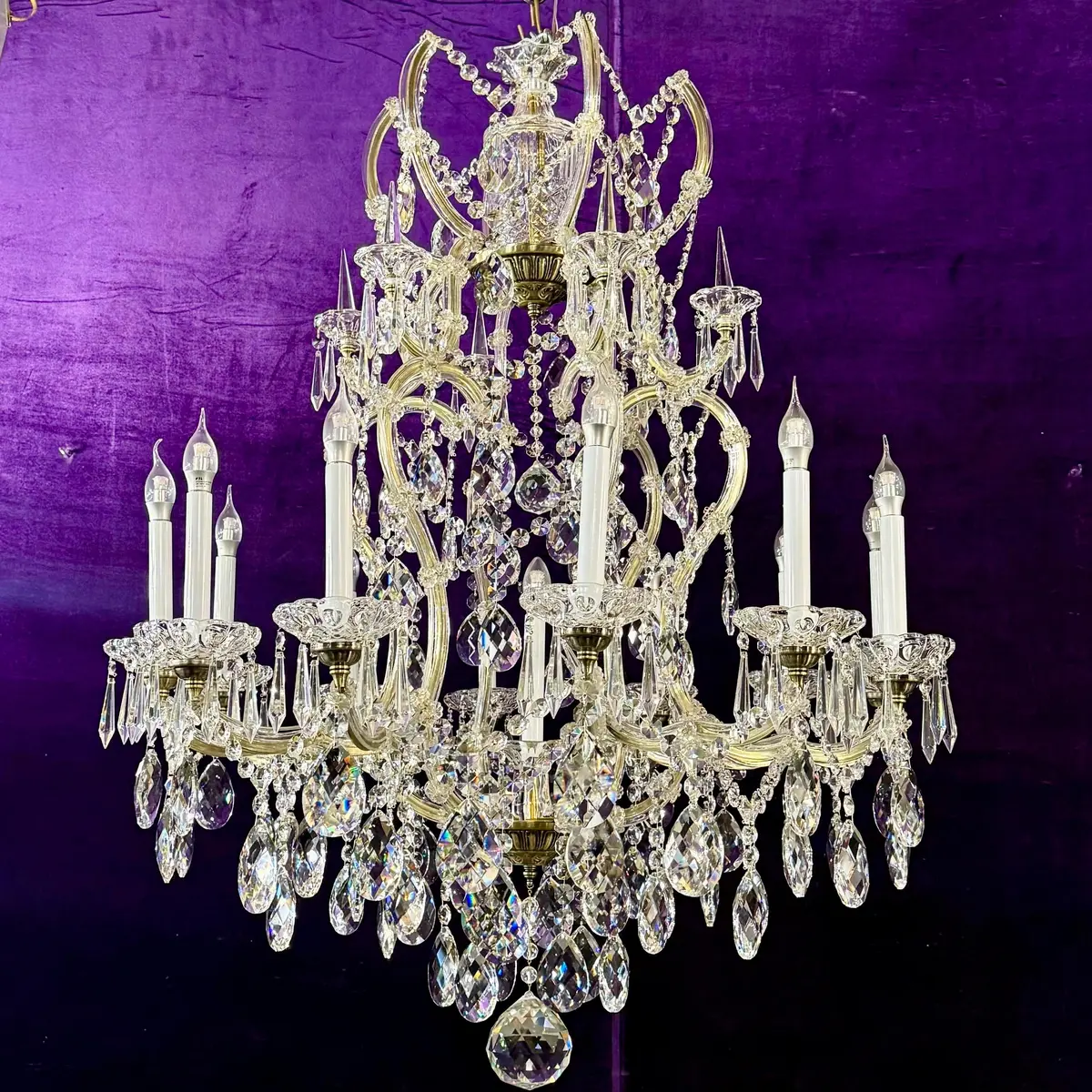 Modern Maria Theresa-Style Crystal Chandelier 1
