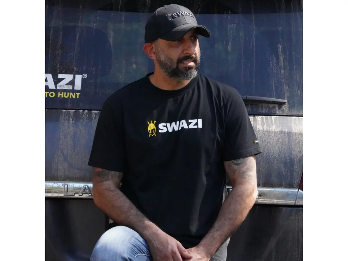 Swazi T-Shirt Black Tee 1