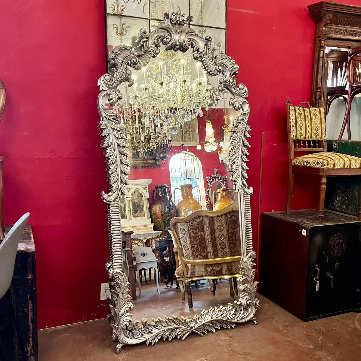 Large French Style Mirror With Intricate Details 1