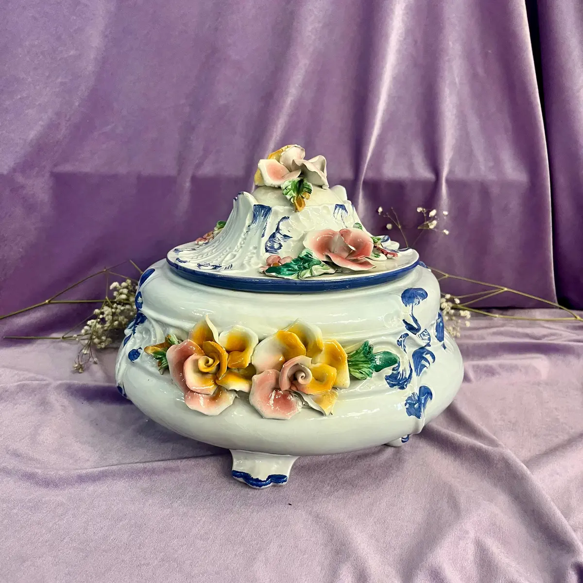 Capodimonte Floral Footed Potpourri Urn 1