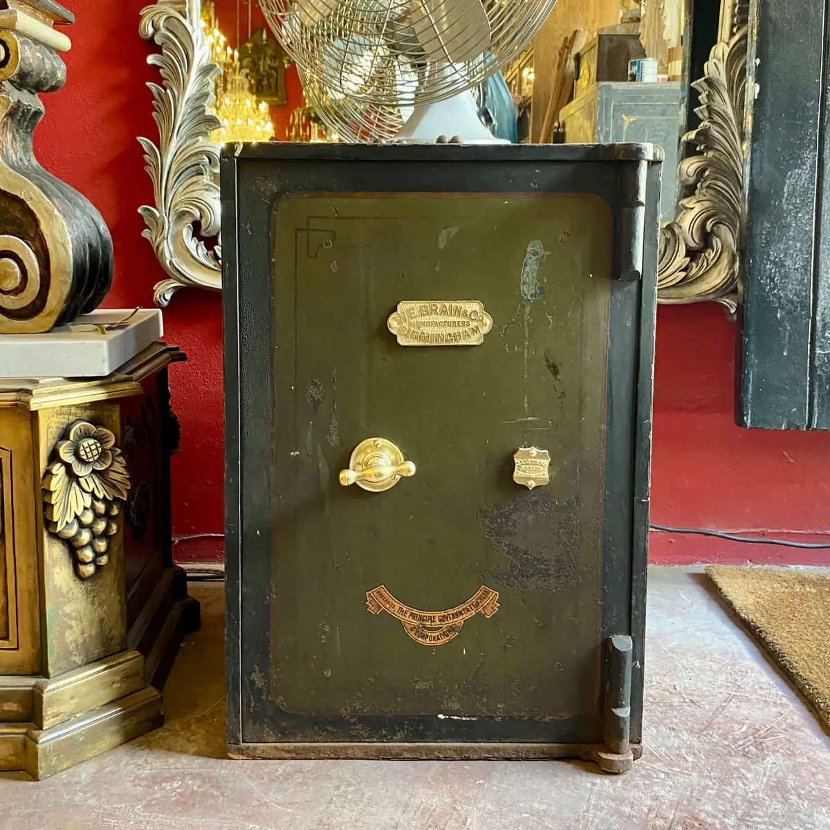 Antique "We Brain" Safe - Sold 1