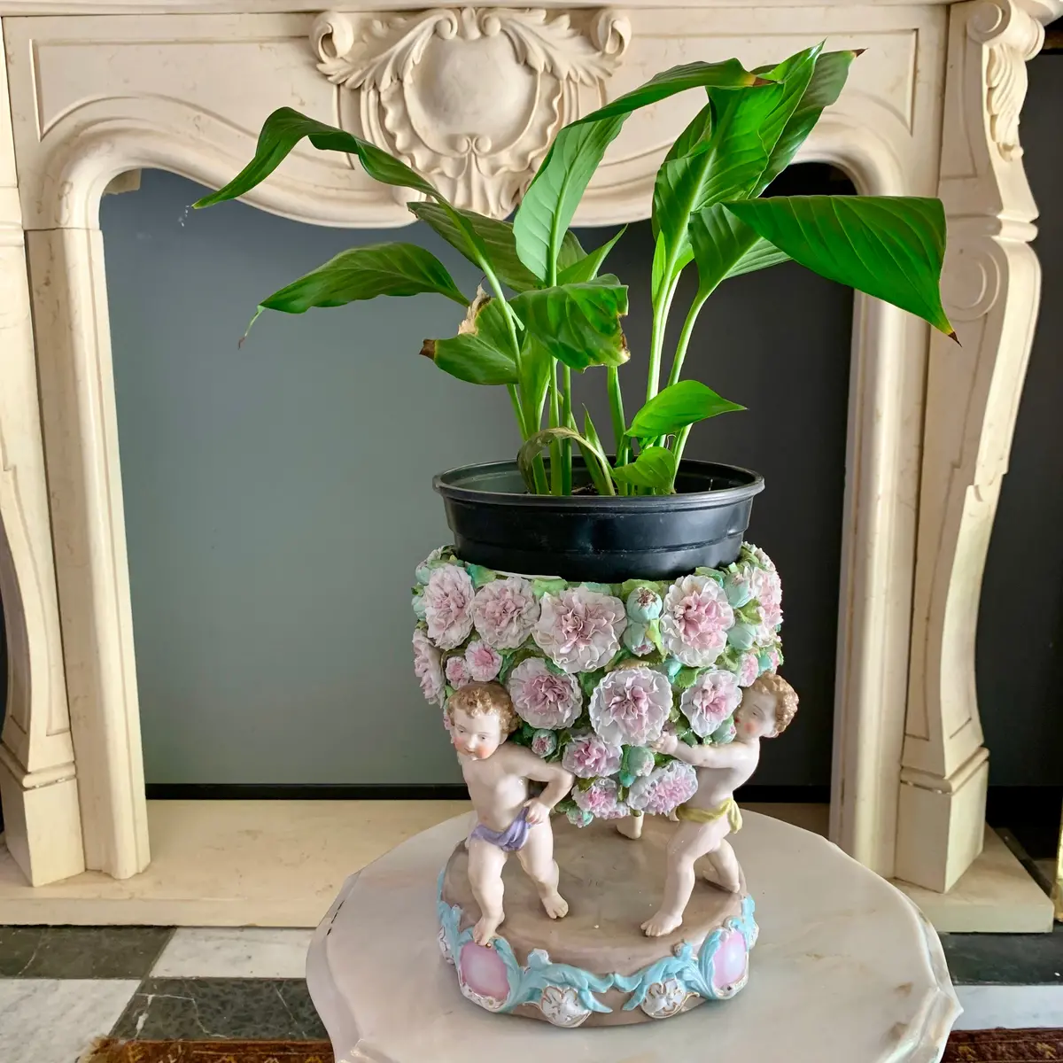 Vintage Porcelain Cherub Jardiniere 1
