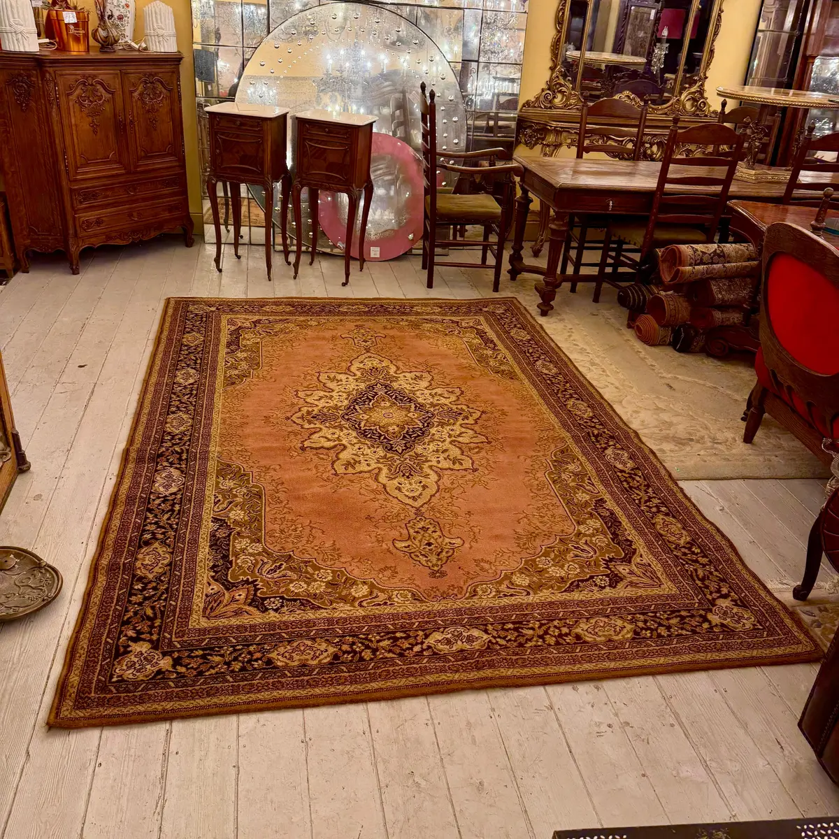 Persian-Style Medallion Carpet In Rose And Gold, 293 × 200 Cm 1