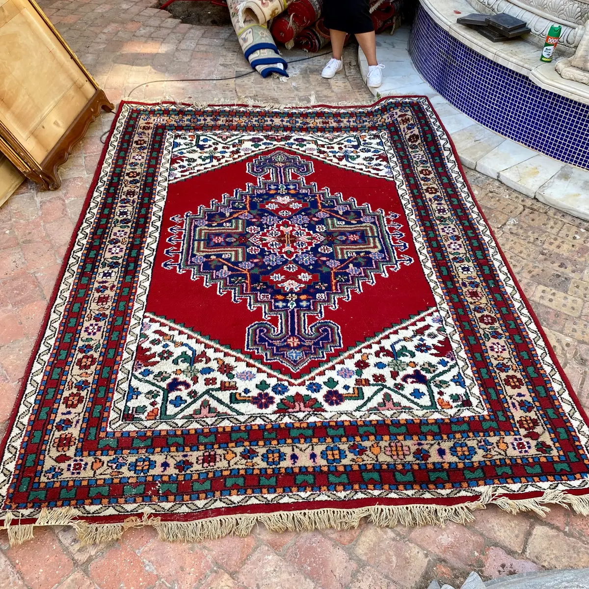Vintage Hand Knotted Carpet 1