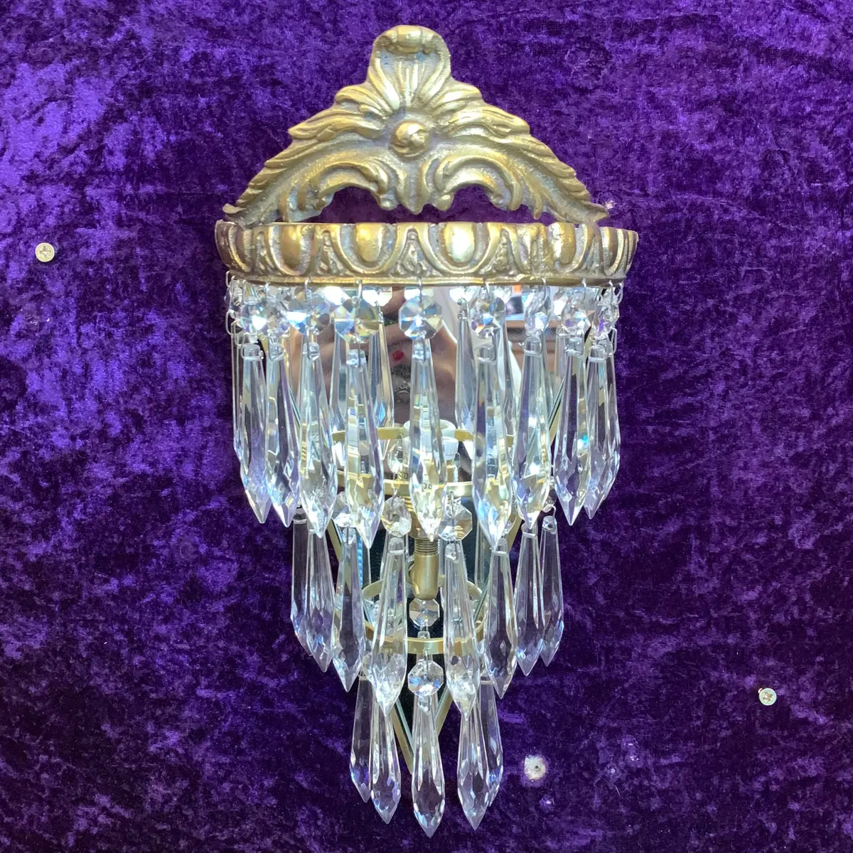 Beautiful Aged Brass & Crystal Waterfall Sconce 1