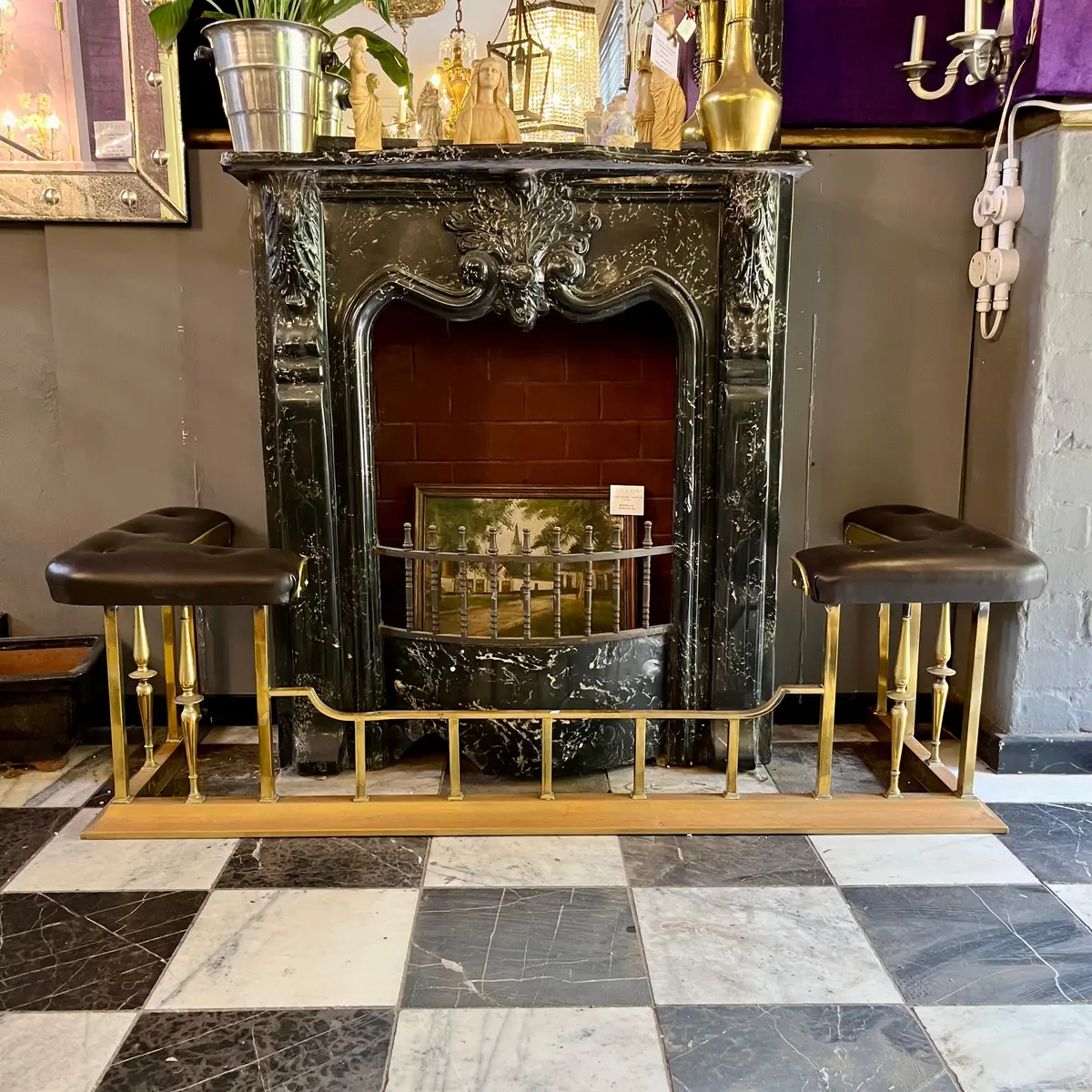 Antique Leather And Brass Fire Fender With Integrated Seats, Mid-20Th Century 1