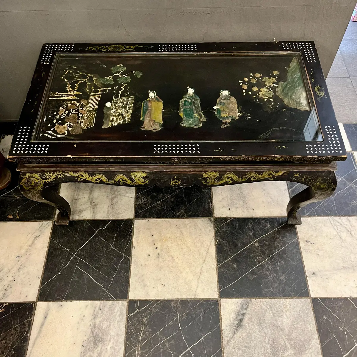 Japanese Lacquered Coffee Table With Hardstone Inlay, C.1950S 1