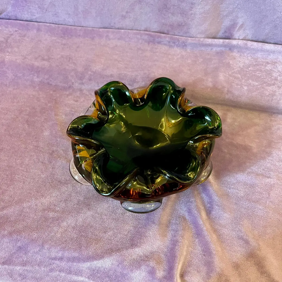 Emerald Green Murano Ashtray With Yellow Gold Tones 1