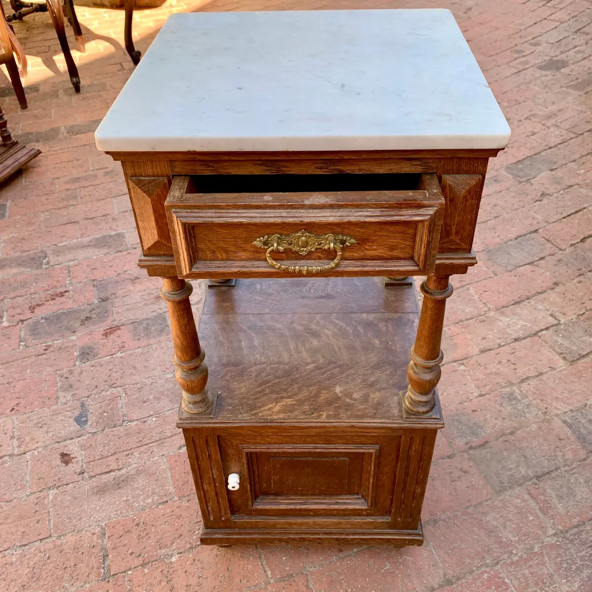 Single Antique Oak Pedestal 1