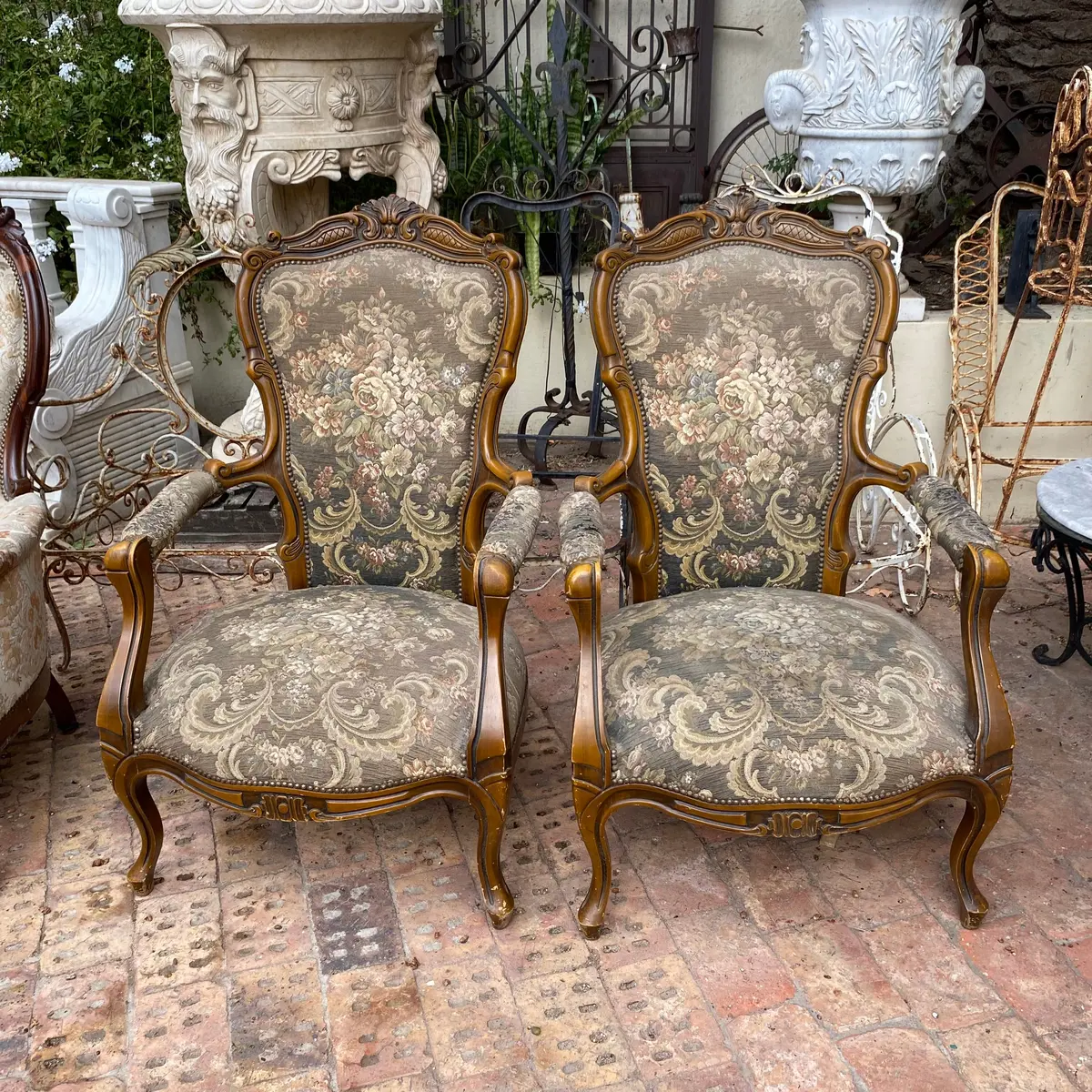 Pair Of Antique Walnut Carved Armchairs 1