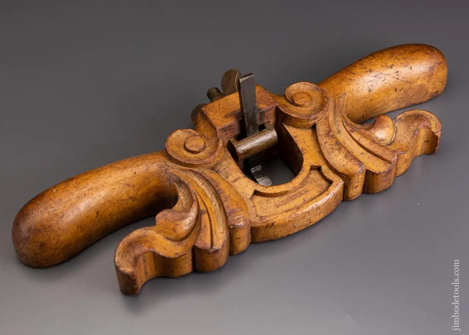 Beautifully Carved Router Plane - 63565U 1