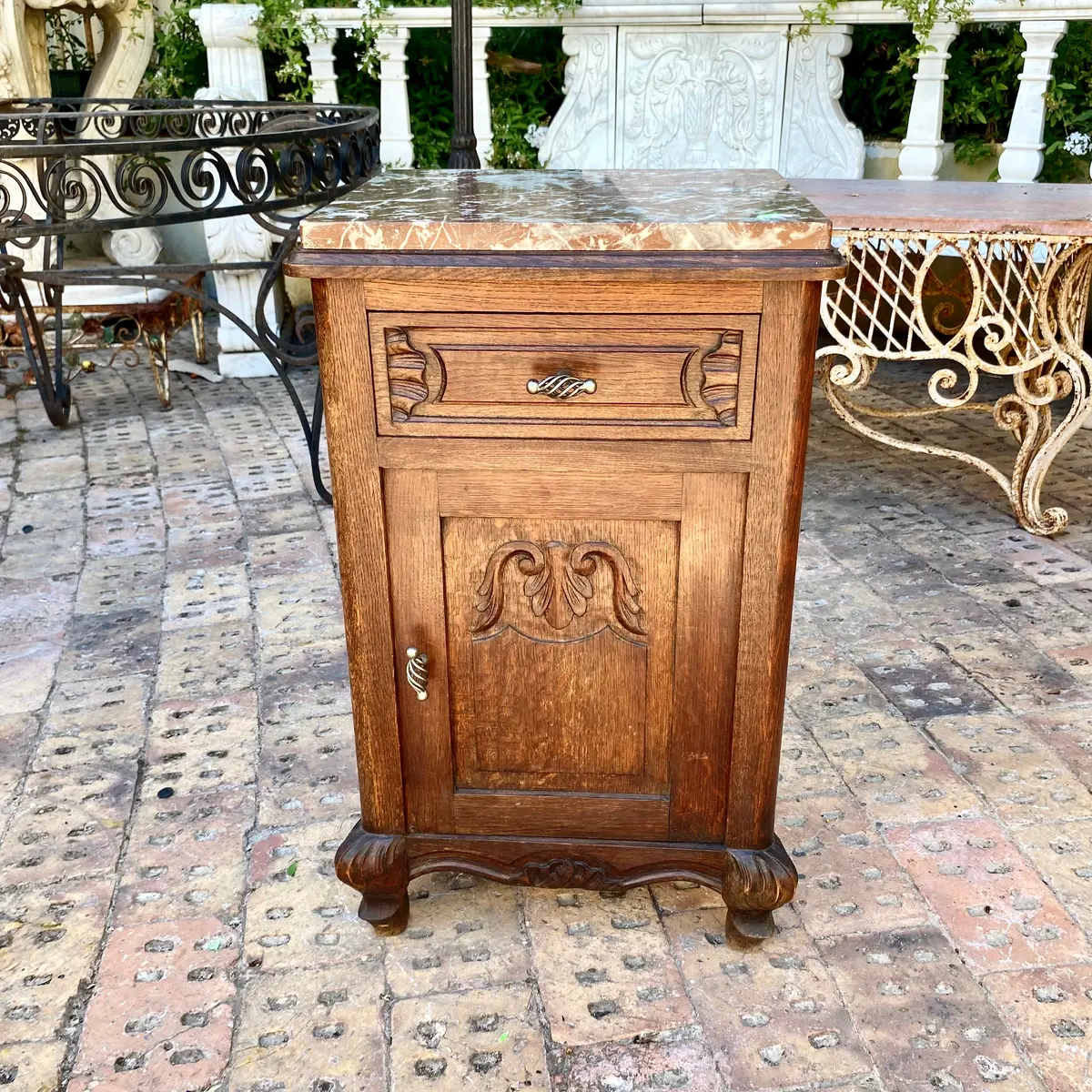 A Single Antique Oak Bedside Pedestal 1