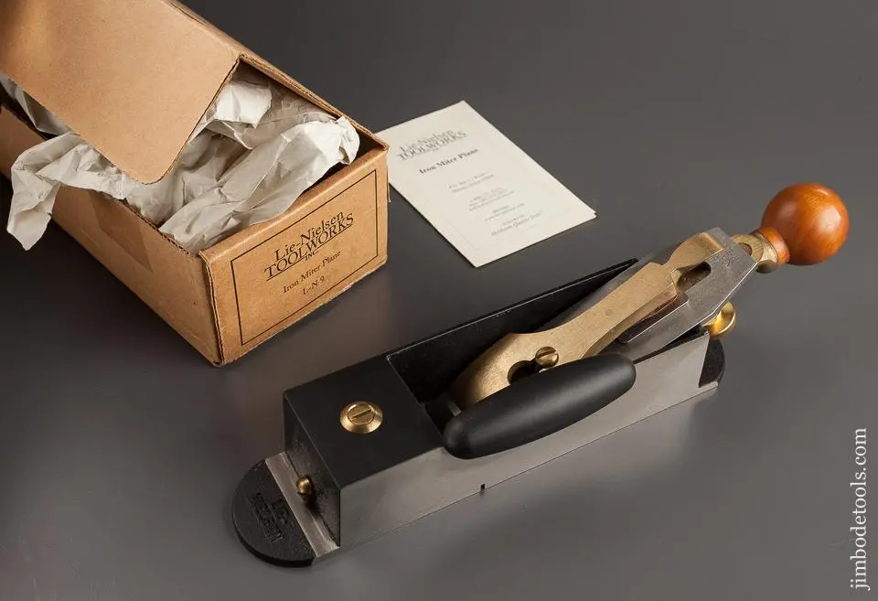 Mint & Unused! Discontinued Lie-Nielsen L-N 9 Iron Miter Plane In Original Box With Hot Dog - 77948 1