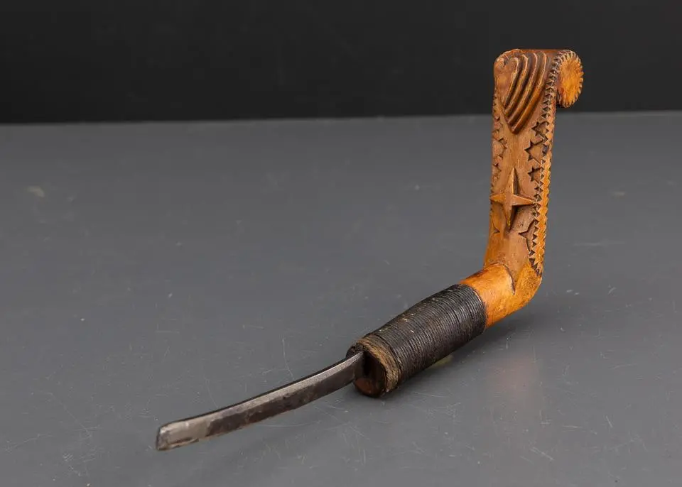 Phenomenal! Intricately Carved Crooked Knife With Layered Heart And Stars - Excelsior 95006 1