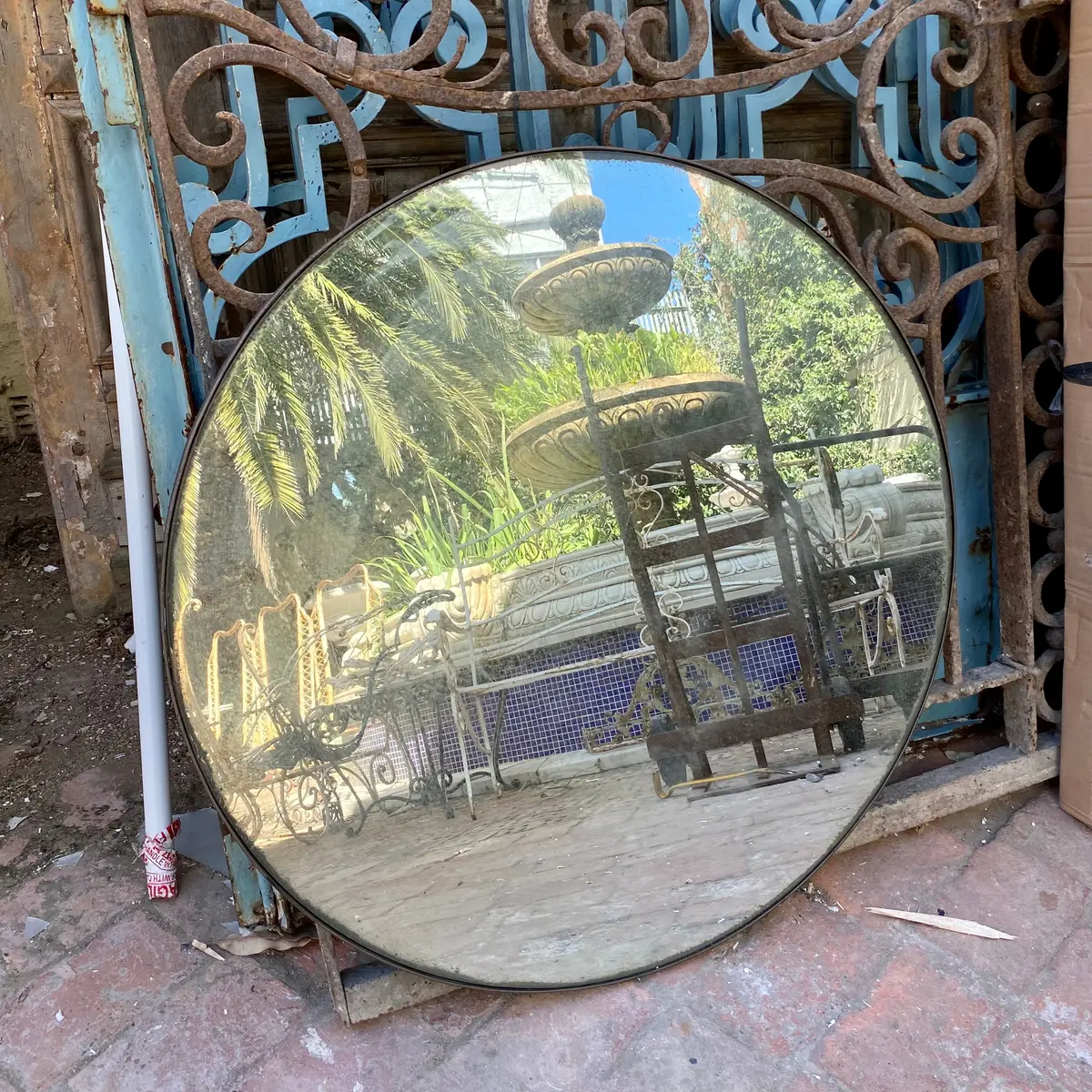 Round Aged Mirror 1