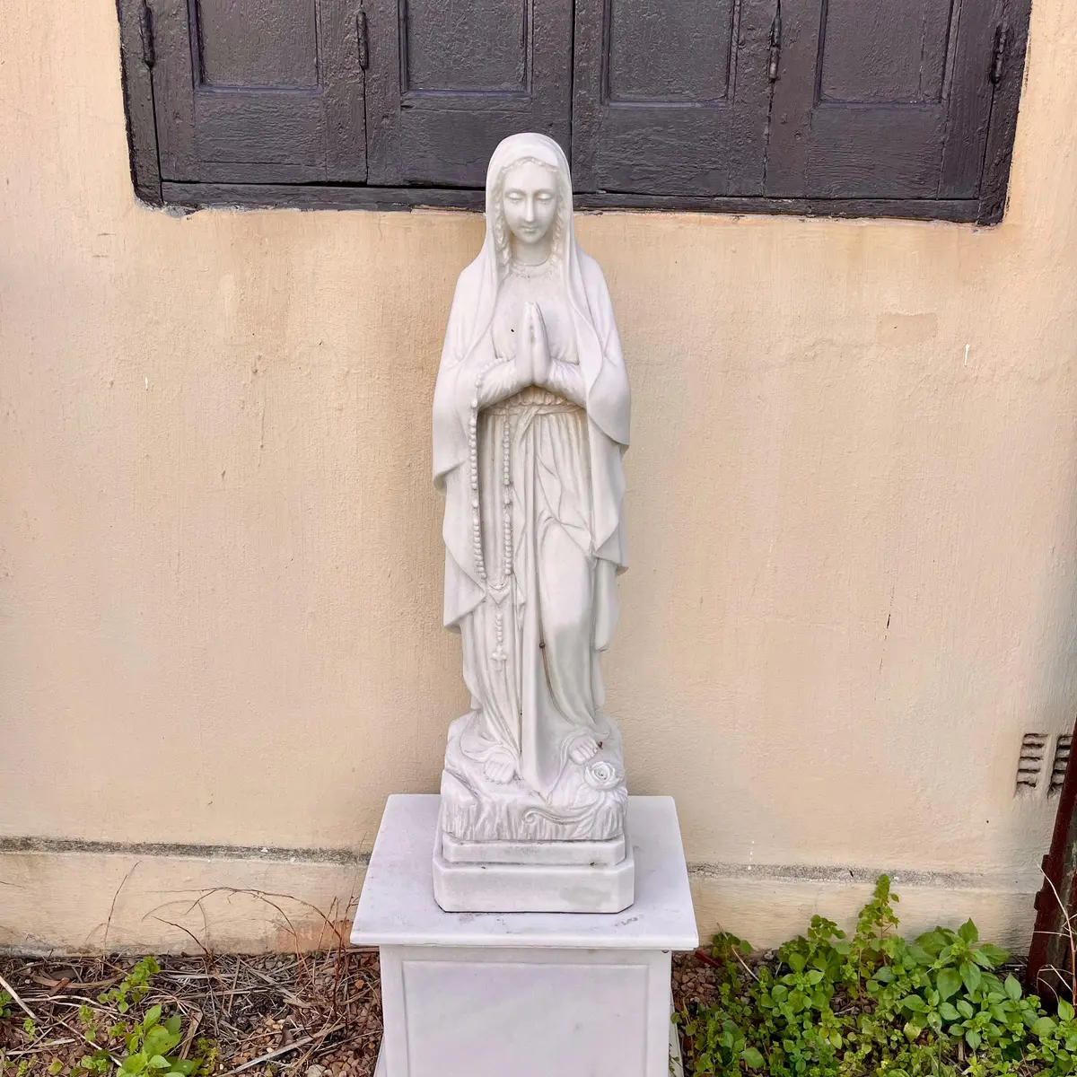 Hand-Carved White Marble Statue Of Mary, 95Cm 1