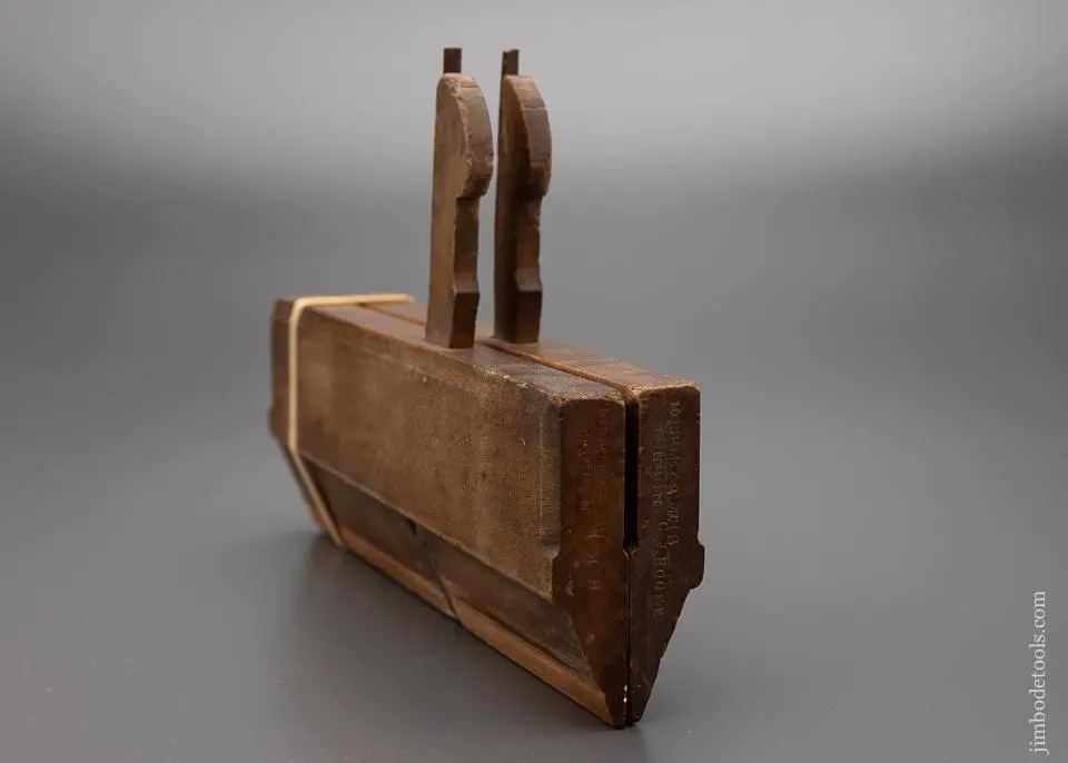 Fine Pair Of Side Bead Moulding Planes By Moseley - 95575 1