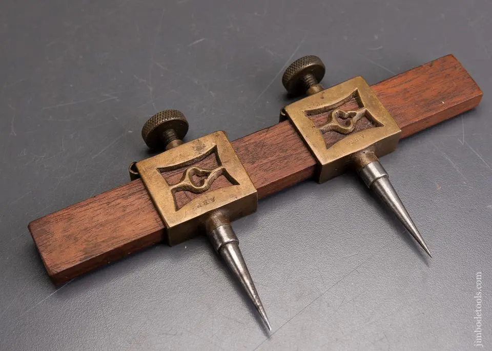 Pretty Pair Of Pierced Trammel Points - 95870 1