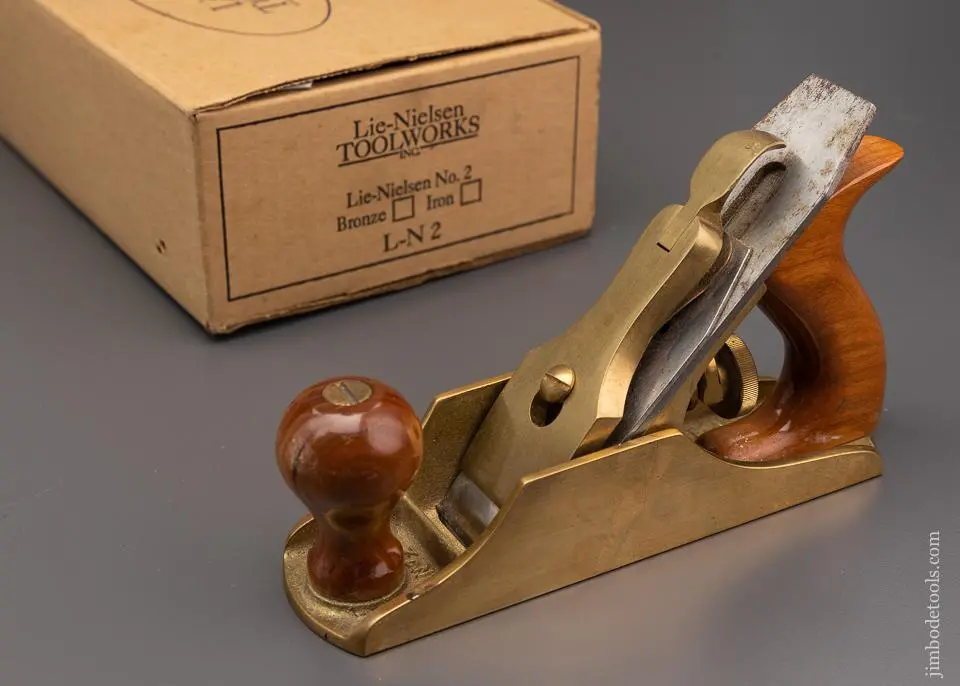 Lie-Nielsen No. 2 Discontinued Smooth Plane - 96288 1
