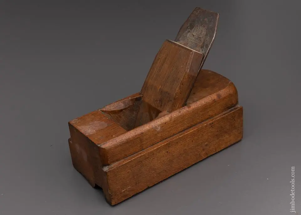 Fine 3 1/4 Inch Wide Hand Rail Plane - 96330 1