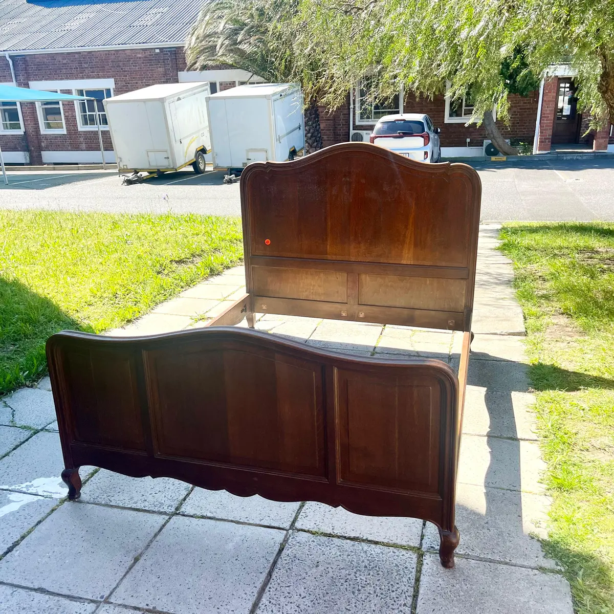 Antique Mahogany Dark Wood Double Bed Frame 1