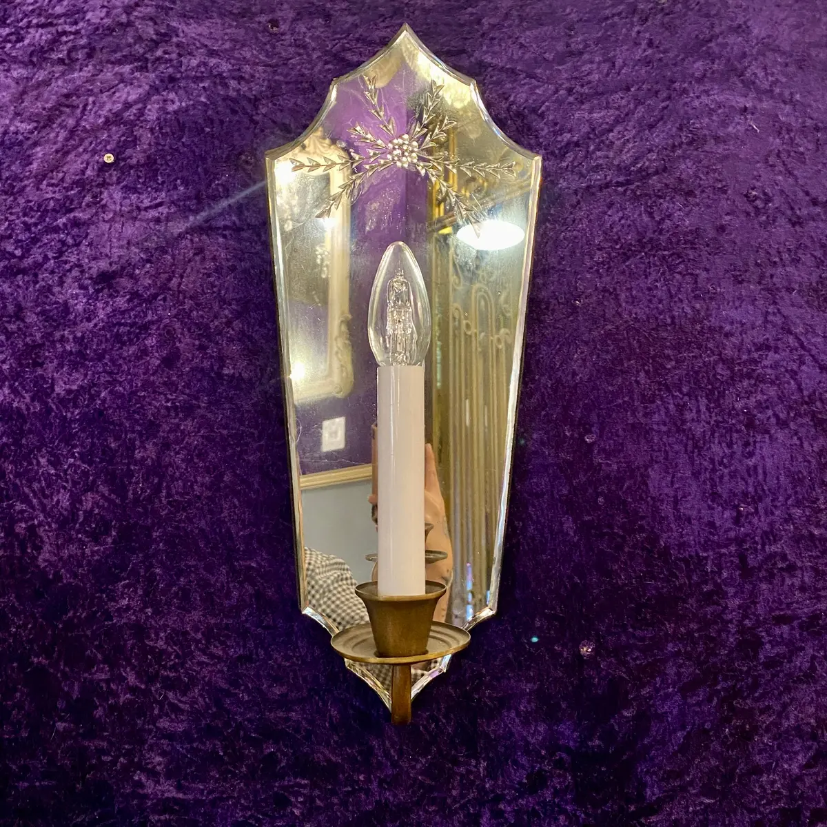 Venetian Mirrored Sconce 1