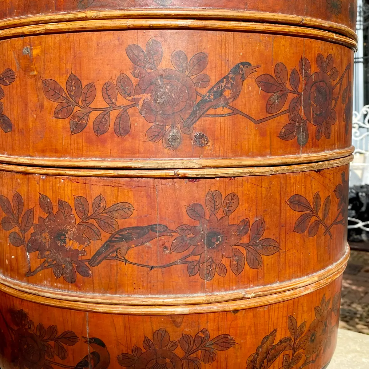 A Pair Of Food Baskets/Càilánzi - Sold 2