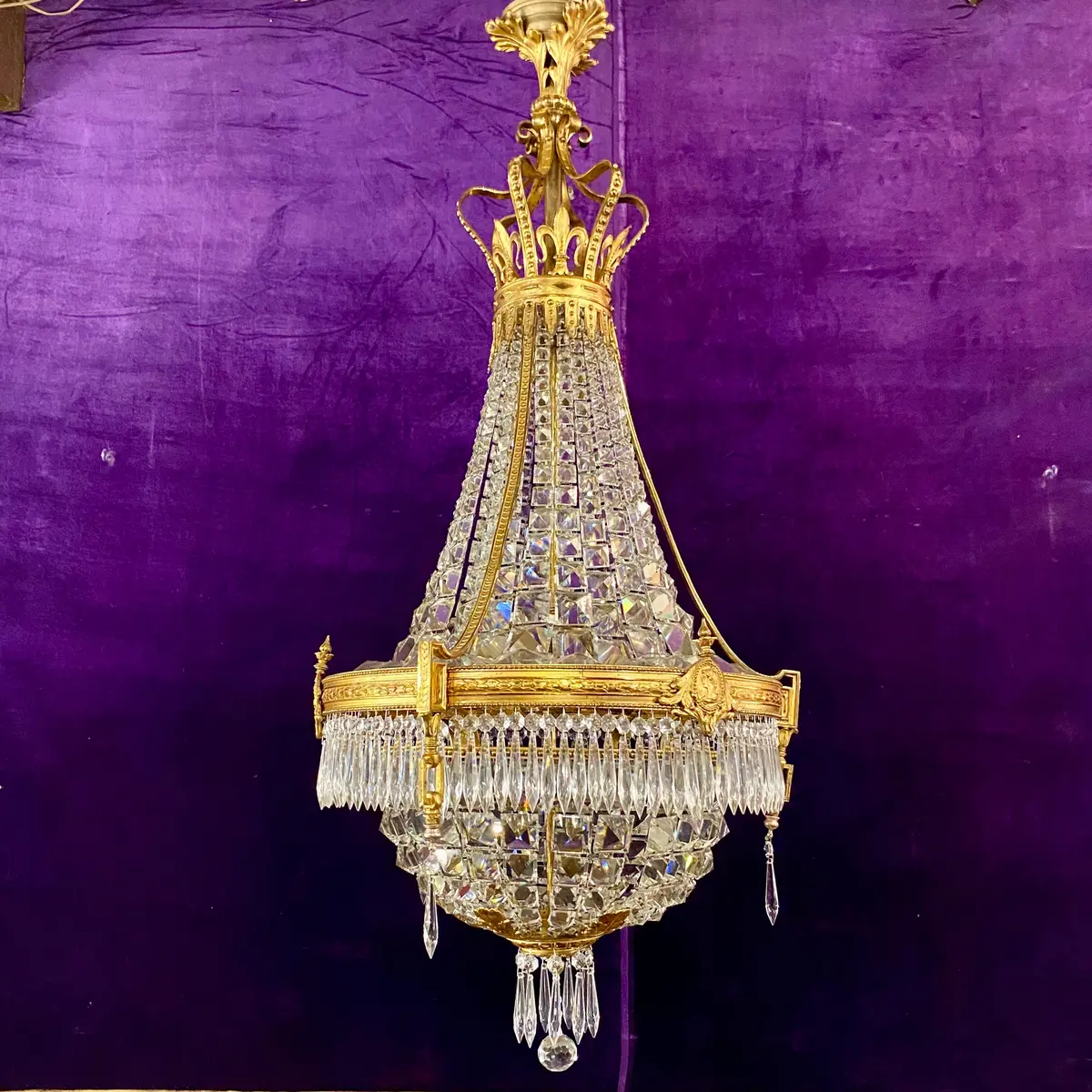 Gorgeous Antique Brass Neoclassical Chandelier 1