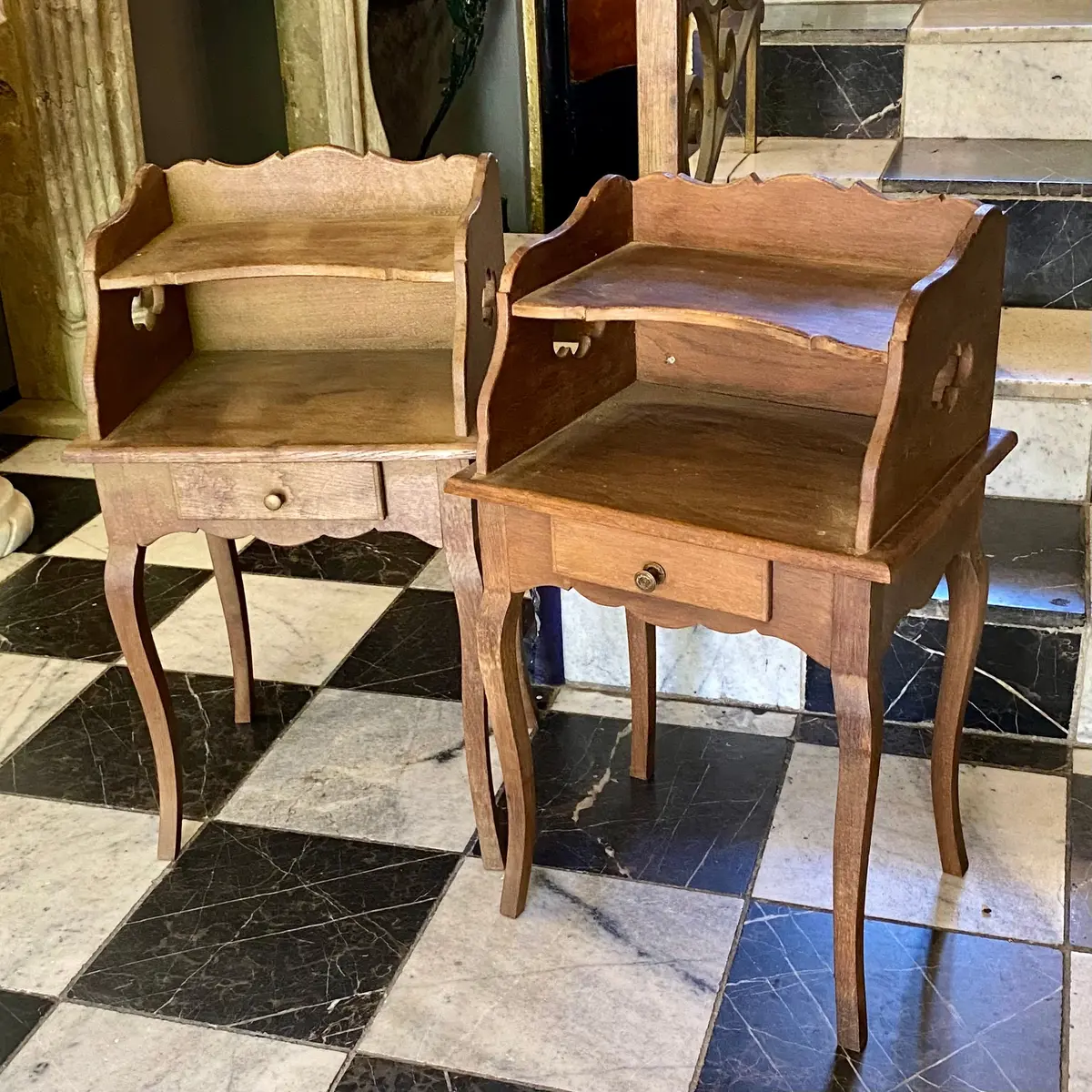 Pair Of Cute Antique Oak Bed Side Tables 1