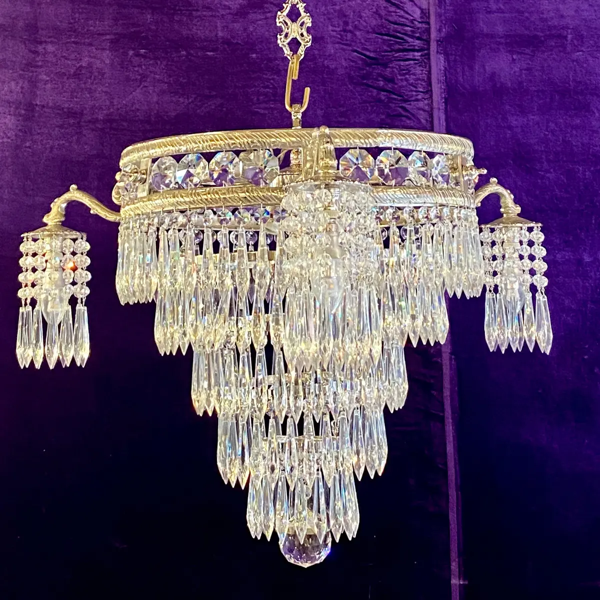 A Delos Custom Made Nickel And Crystal Chandelier 1