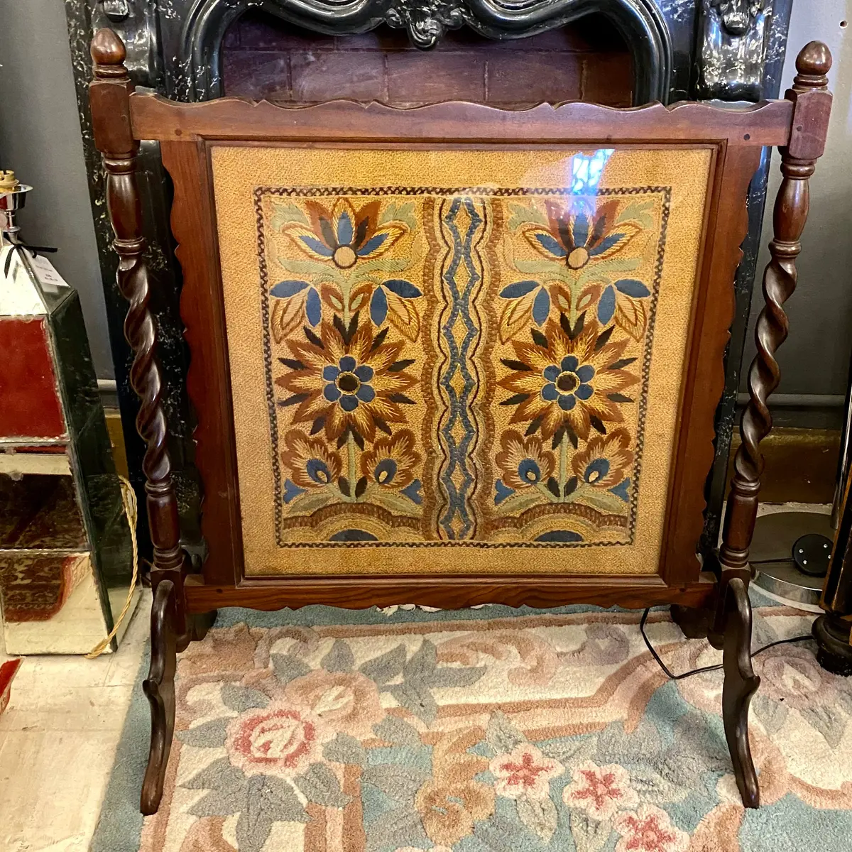 Imbuia & Needlework Inlaid Firescreen 2