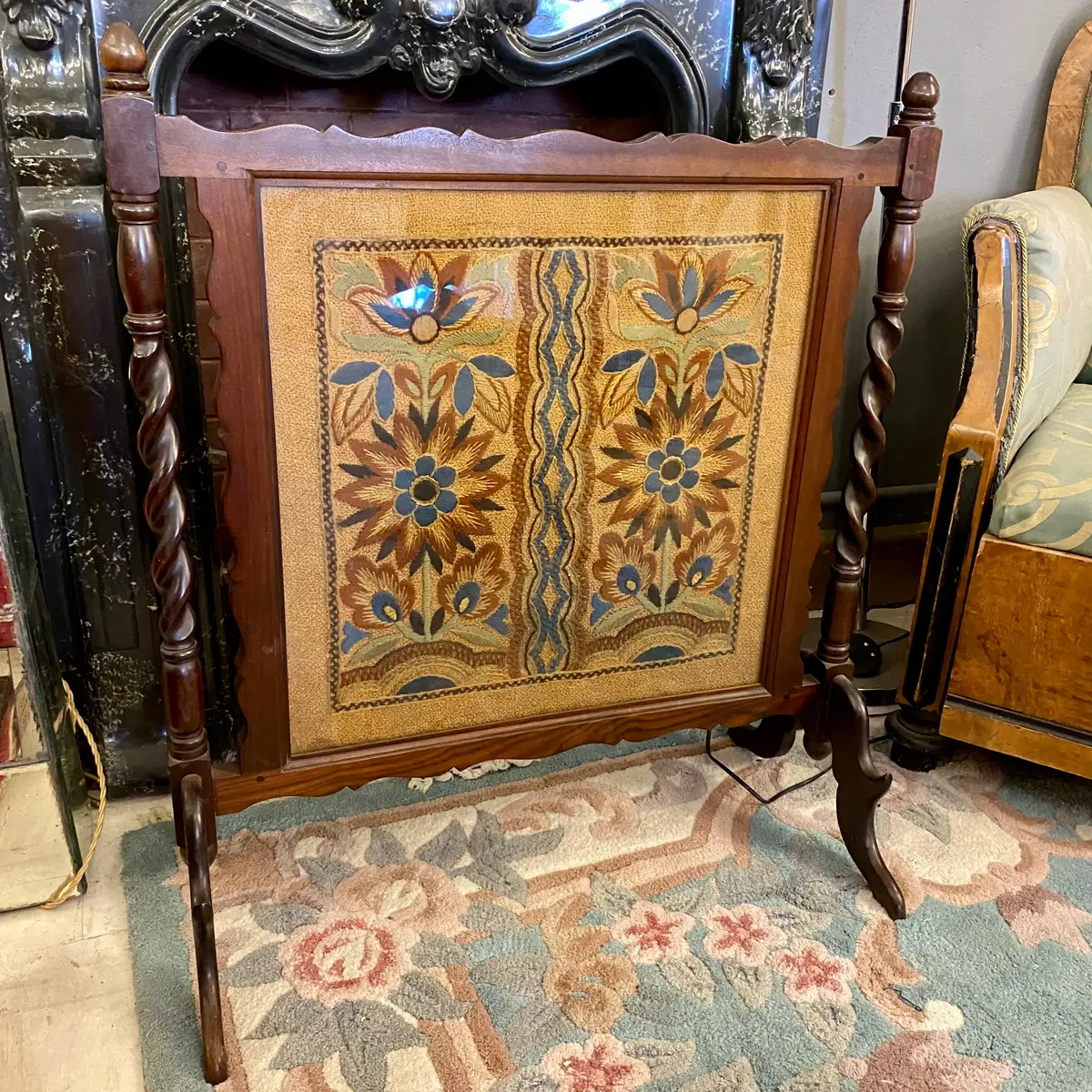 Imbuia & Needlework Inlaid Firescreen 1