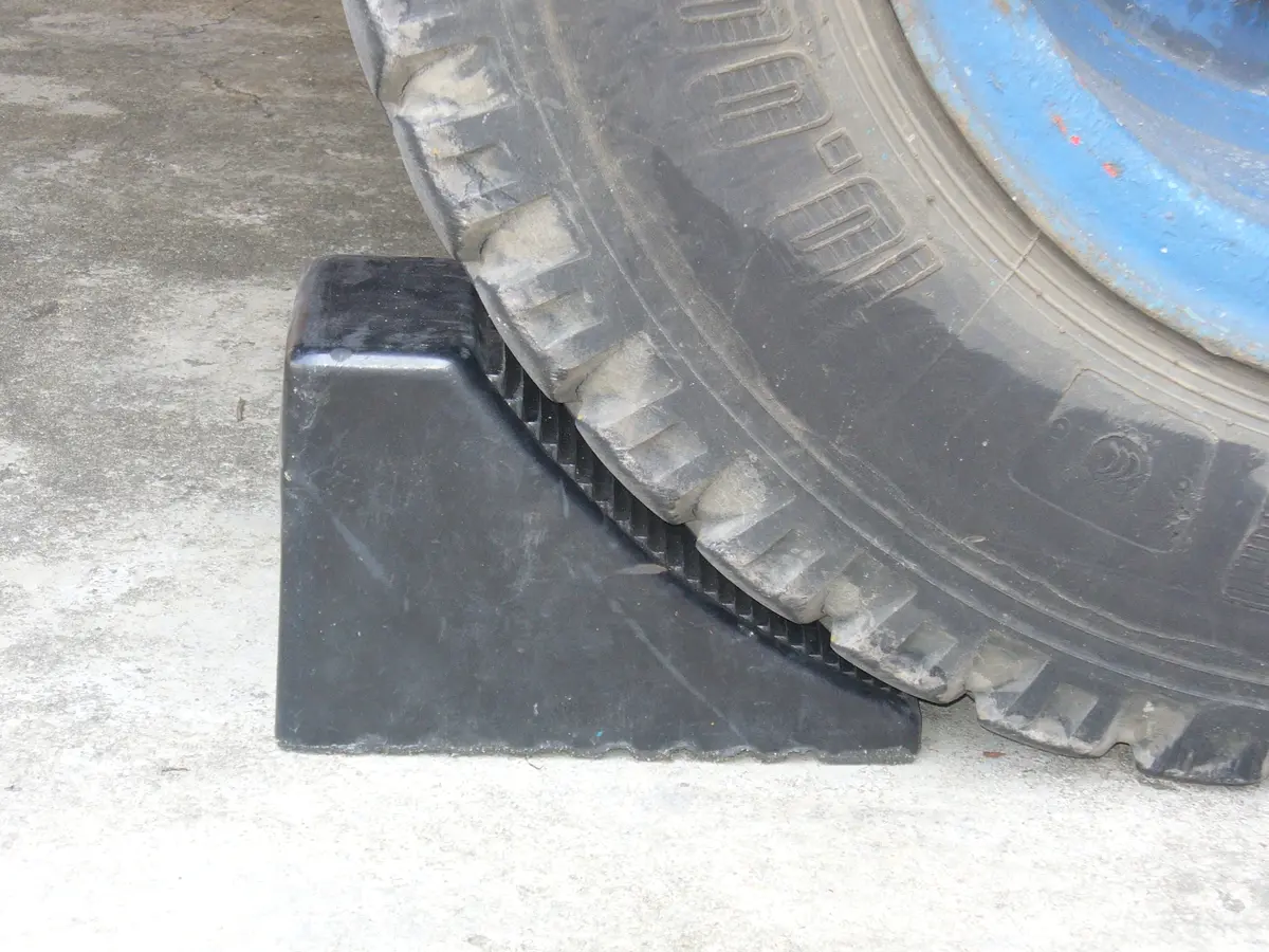 Rubber Wheel Choke 1