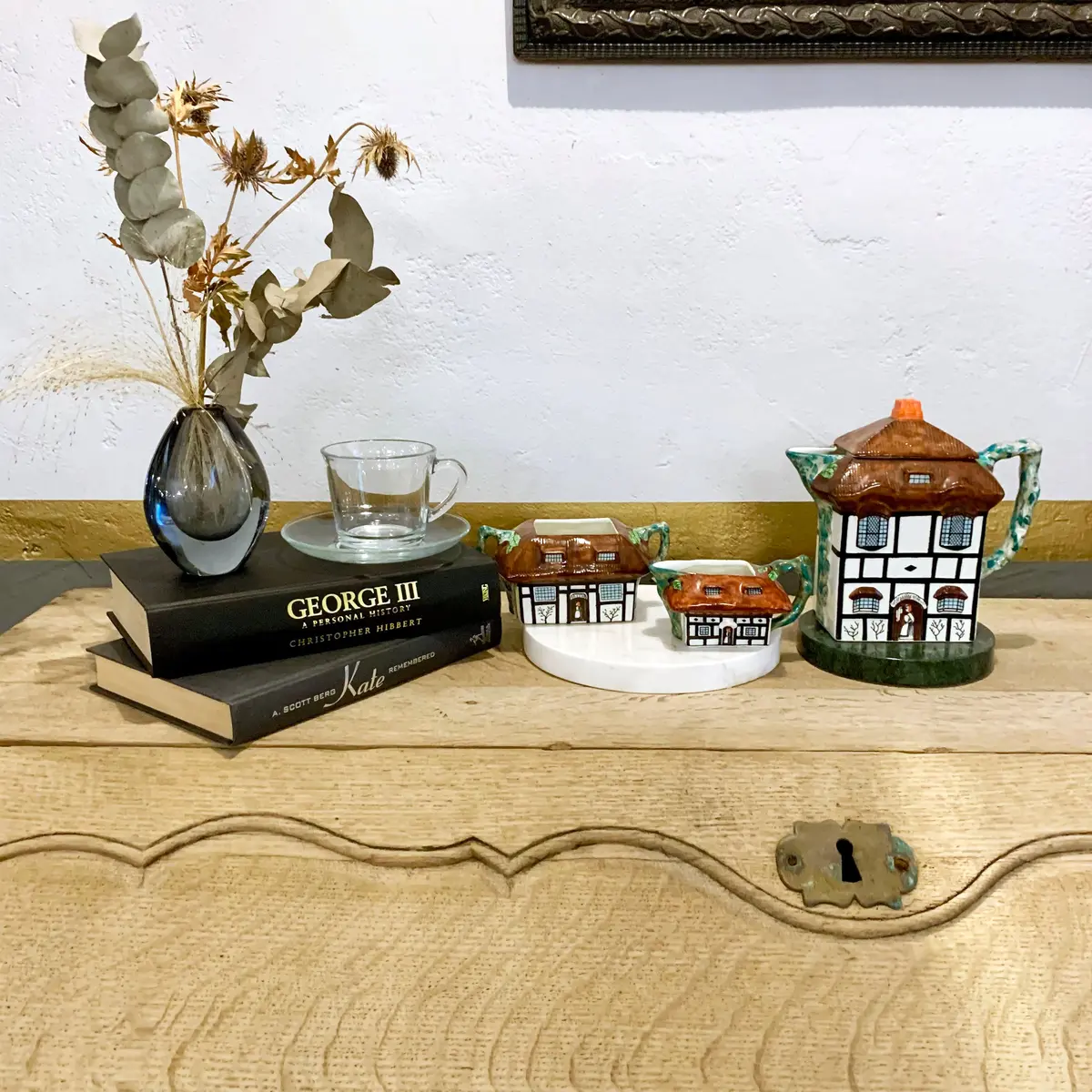 The Original Thatched Cottage Ware By Maddocks And Sons Tea Set 1