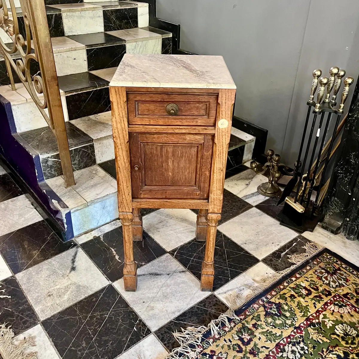 Oak Pedestal With Cream Marble Top 1