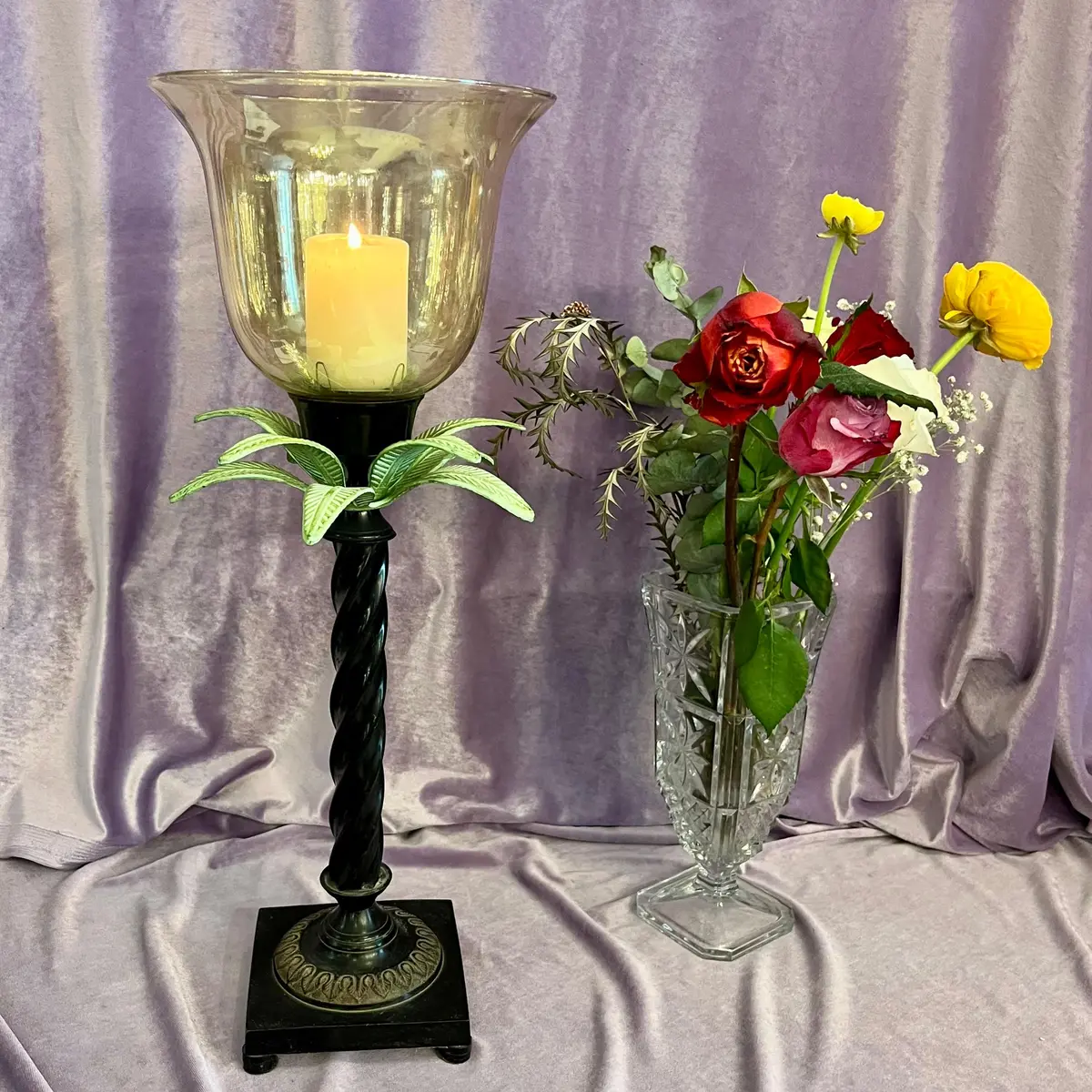 Palm Leaf Candleholder With Glass Shade 1