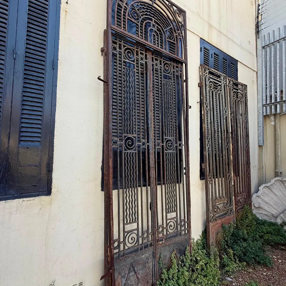 Art Deco Steel Pair Of Gates 1