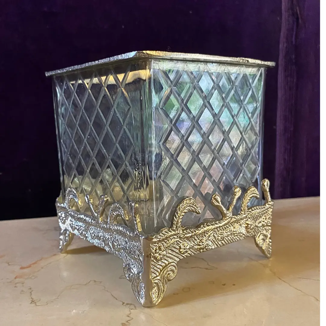 Small Glass Holder 1