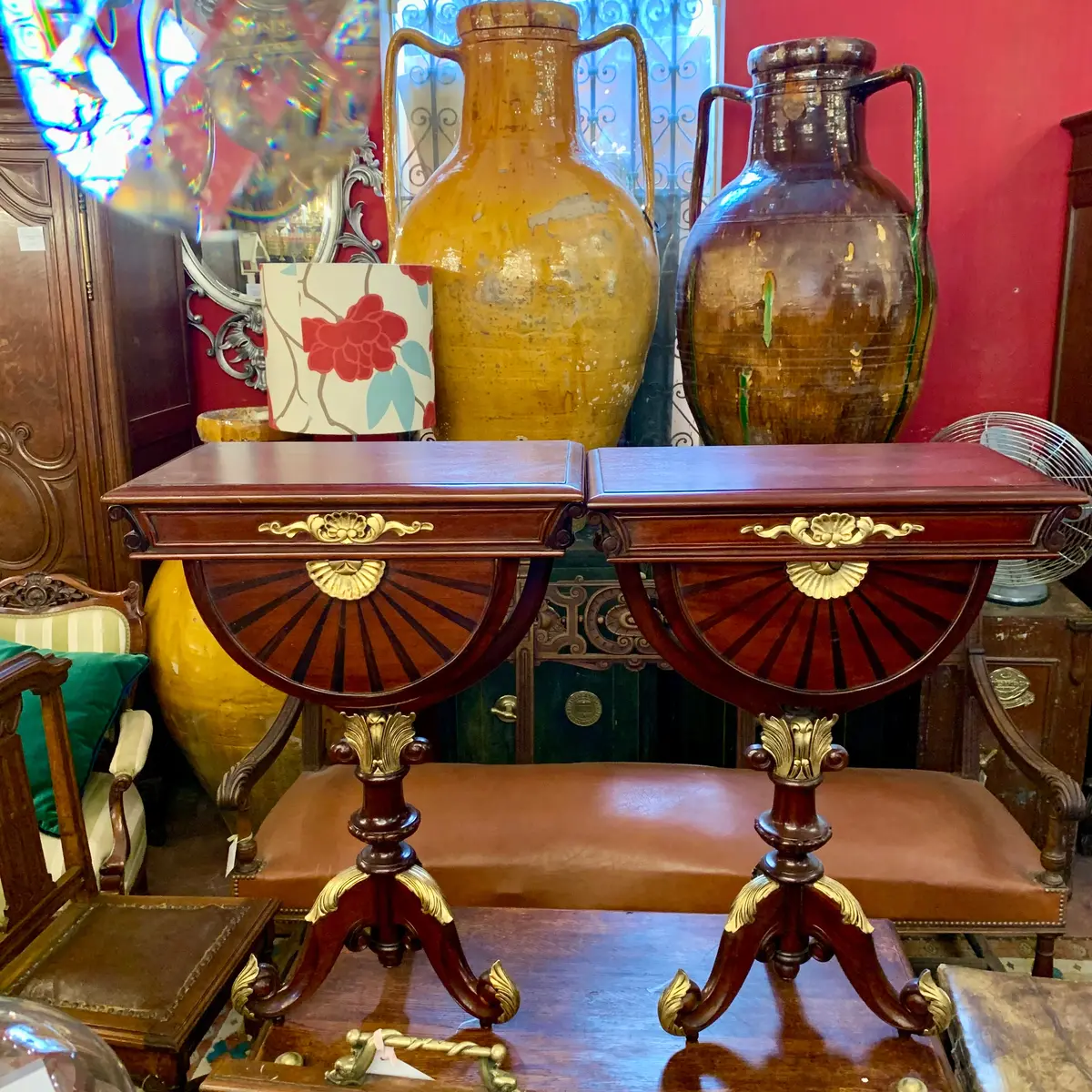 A Set Of Antique Mahogany Jewellery Display Pedestals 1