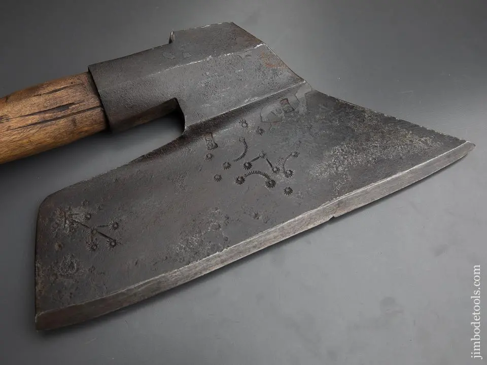Pretty Decorated Goose Wing Axe - 90303 1