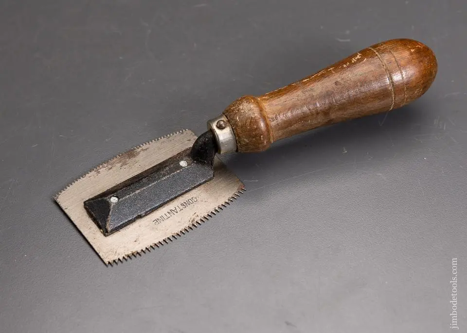 Sharp Veneer Saw By Constantine - 96073 1