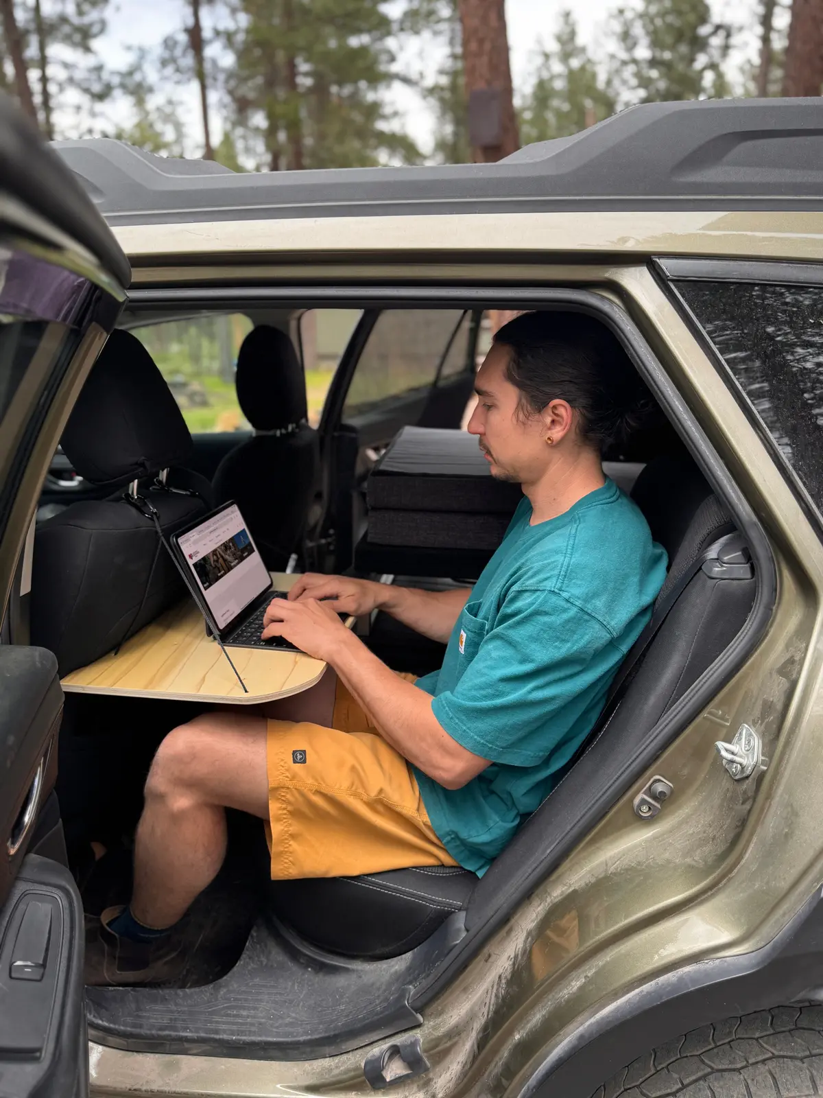 Backseat Workstation Table For Car Campers 2