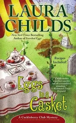 Laura Childs: Eggs In A Casket [2014] Paperback 1
